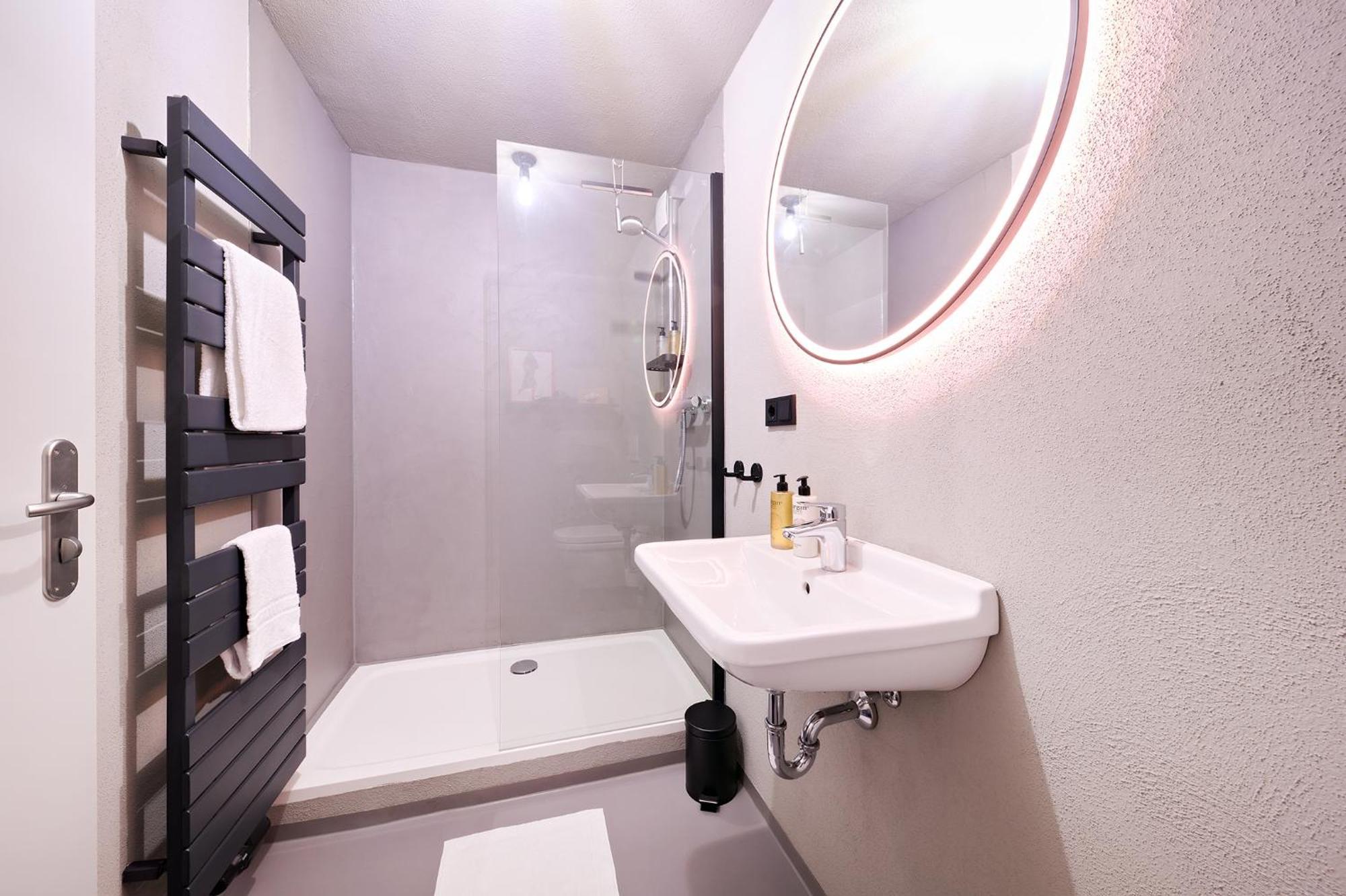 Апартаменты Xzllenz Kueche Bad S-Bahn Parken Smart-Tv Wellbeing Neunkirchen am Sand Экстерьер фото